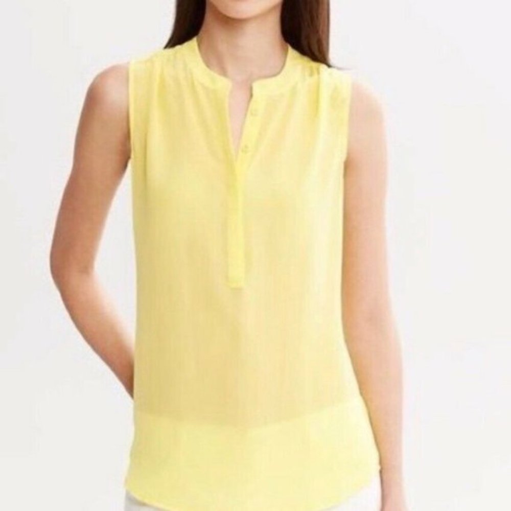 Banana Republic 100% Silk Sleeveless Blouse With Buttons